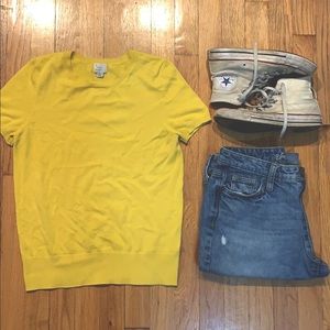 Yellow T-shirt sweater